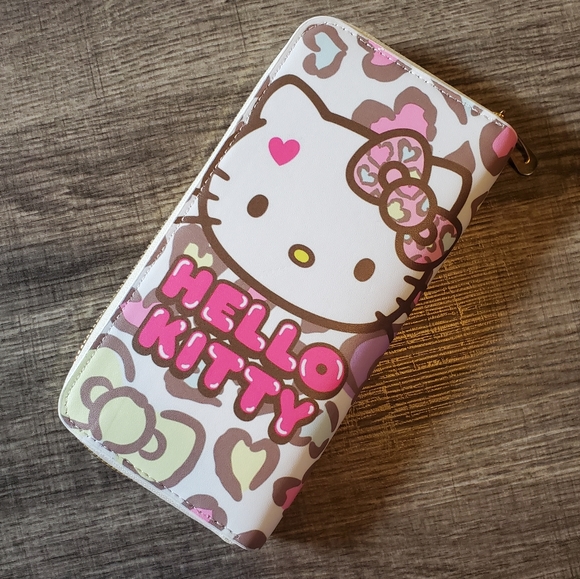 🍒🍒 Hello Kitty Wallet - Picture 4 of 10